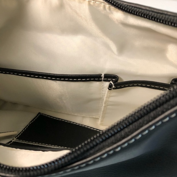 Izod vintage black handbag - Picture 7 of 8